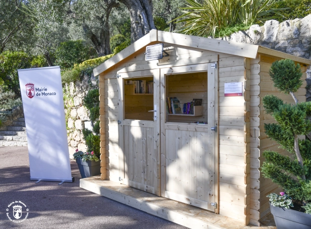 "Làscia e Piya": community libraries